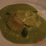 アロマフレスカ - じゃがいもを詰めたラヴィオリ　バジリコ風味