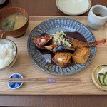 Kojitsu Shokudo Fujitotsuru - キンキ一本煮付け定食3,300円
