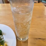 ヴェッキオアルベロ - ドリンクバーでモクテル作りました