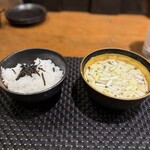 酒囲屋本店 - 黄ニラの味噌汁