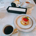 ティーラウンジ パレグレイス - コーヒーも飲みやすい味わいでした。3杯くらいいただきました。おいしかった、、、！