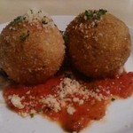 ワイン食堂 イナセヤ キッチン - 肉じゃがコロッケ