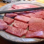 炭火網焼きランチ　お肉盛り合わせ