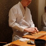 くろ﨑 - お、鯖寿司かな？