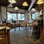 自由軒 - 変わらぬ店内