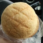 Boulangerie Amie - はねつきメロンパン