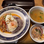 勝どきのタイ王国食堂 ソイナナ - 