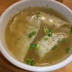 Shichifuku Gyouzarou - 水餃子❤鶏ガラのスープに浸かってます～〆にもぴったり❤