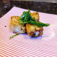 鉄板焼 花 - まぐろガーリックステーキ