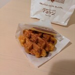 マネケン - カラメルプリン 190円