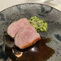 スブリム - もち豚ロースのロティ　青えだ豆