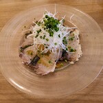 305251294 - 燻製さわらのカルパッチョ　柑橘ジュレソース