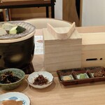 炭火焼き魚と、土鍋炊きごはん。定食屋 おちゃわん - 