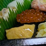 ことぶき寿司 亀田店 - うに軍艦、いくら軍艦