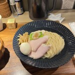 Tokyo Style Noodle ほたて日和 - 特製ほたての昆布水つけ麺（黒）大盛
