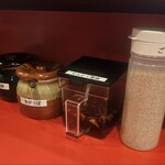 ラーメンショップ マルキ - 卓上調味料