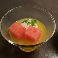 和食レストラン 羽衣 - オレンジゼリー スイカと生クリームのせ