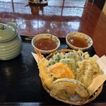蕎麦処たつの - 天ぷら盛り合わせ