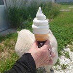 ウノカフェ - ヤギとソフトクリーム