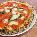 パポッキオ - こんがり焼き上がったコルニチョーネはさっくりもっちり