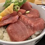 寄処 木乃屋 - 刺身は大きさバラバラなのが6〜7切れ