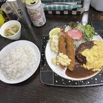 なんじゃろ - デラックス、ご飯大盛り（+50円）