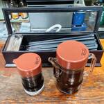 味処 まるたか - 卓上調味料など