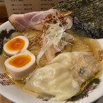 中華そば やいろ亭 - 