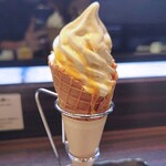 トシ・ヨロイヅカ 東京 - 