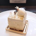 トシ・ヨロイヅカ 東京 - 