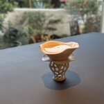 プレゼンテ スギ - 大地の恵み
      　ニホンミツバチの蜂蜜
      　水牛のミルクのババロア
      