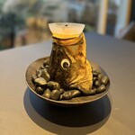 プレゼンテ スギ - スズキの生ハム
      　亜麻猫
      　人参ペースト　クリアトマトウォーター　
      　バジルオイル　N25キャビア