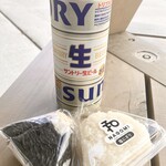 米屋のこだわりおにぎり 和 - ユニモールの店で買ったツナマヨと共にビールで乾杯♪