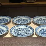 にしの - 数百年の時を感じられる器たち。