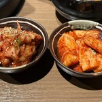 焼肉あきら - 白菜キムチ、長芋キムチ