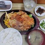 ごはん屋さん チキボン亭 - 辛味噌セット