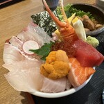 亜麻色 - 海鮮丼アップ
