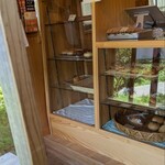 パン・菓子工房 oui - 店内