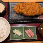 新宿さぼてん - 料理写真:沖縄琉香豚ロースかつ御膳