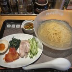 らあめん花月嵐 - 料理写真:盛岡冷麺 980円