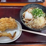 麺工棒 - 料理写真:ぶっかけひやあつうどん610円、大+180円、あなご天220円、とり天200円、合計1210円