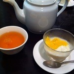 桂花 - ランチのデザートとお茶