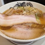 食堂 はせ川 - 大判チャーシュー醤油ラーメン