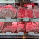 サカエヤ - 近江牛ロースステーキ2500円など