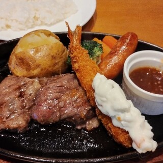 ステーキ ダイニング ロッソ_0