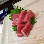 焼鳥倉沢屋 - 脂がのりのりのマグロ刺