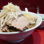 ラーメン二郎 - ラーメン半分＋青ネギショウガ半分炙