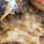 ケララキッチン - マトンローストの下のしんなりしたドーサも良い