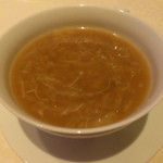 トゥーランドット - 蟹肉入りふかひれスープ