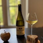LAINE INAMURAGASAKI - 白ワイン　MACON LA ROCHE VINEUSE “Le Clos“ 2022